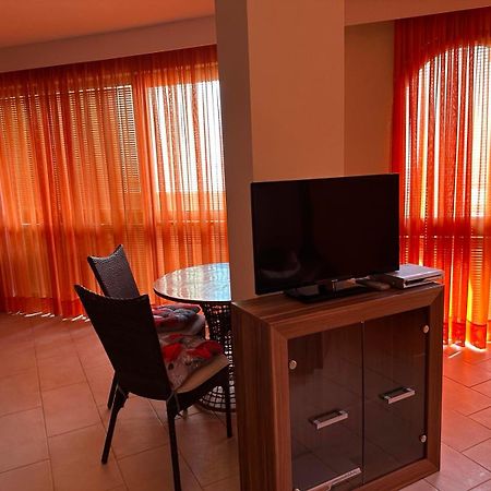Oazis Vip Club Apart otel Sunny Beach Dış mekan fotoğraf