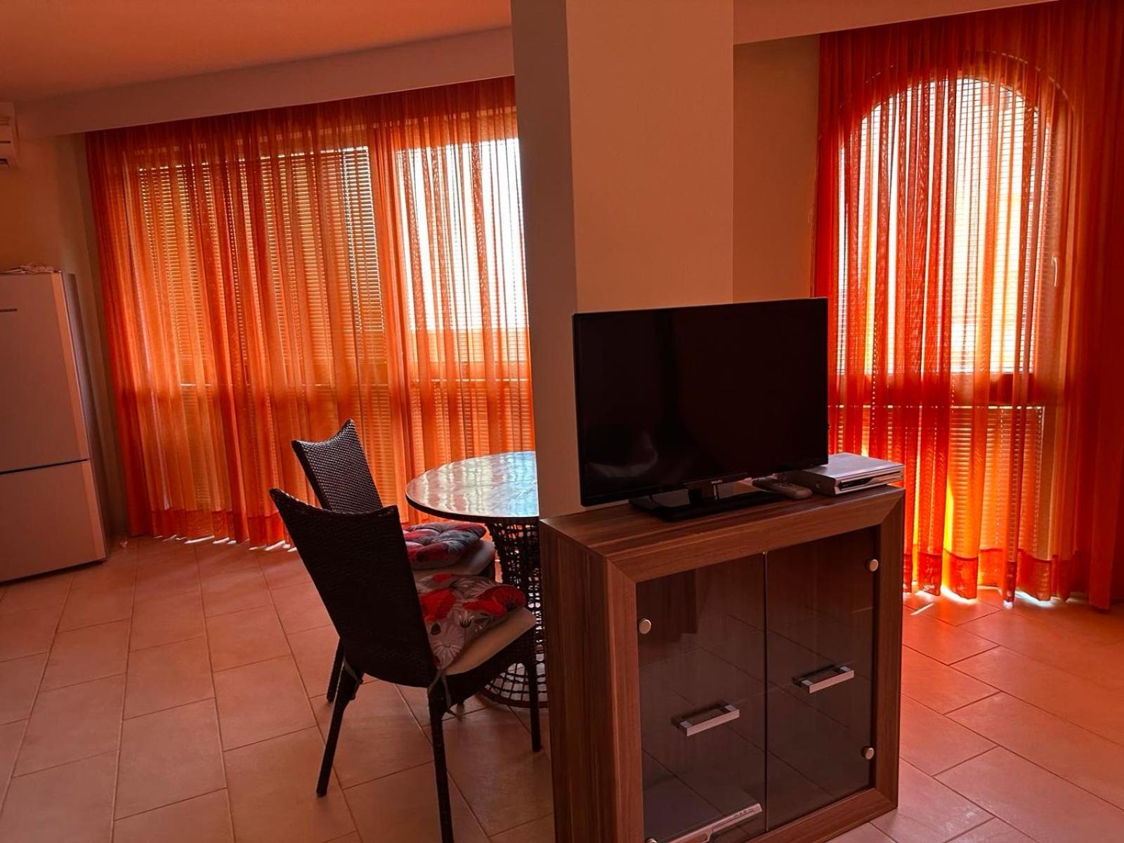 Oazis Vip Club Apart otel Sunny Beach Dış mekan fotoğraf